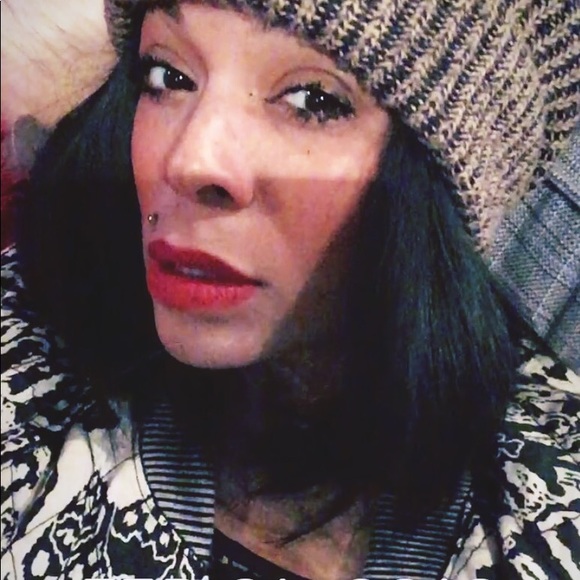 REDUCED DESIGNER SLIGHTLY WORN... - Picture 1 of 1